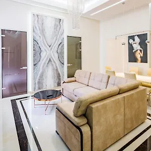  Апартаменты Leogrand Deluxe On Doroshenka 17